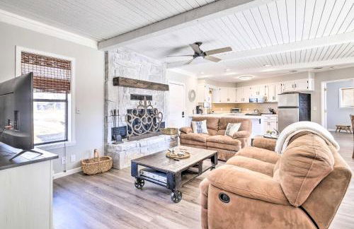 Updated Afton Cottage with Dock and Lake Access! - Foto 5