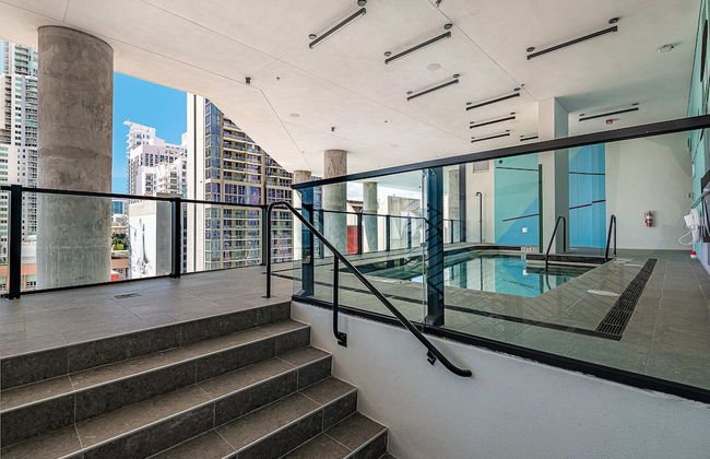 Incredible Downtown Miami City View - Photo 25