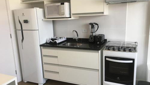 709- Apartamento Decorado Encantador, mobiliado, amplo, cozinha completa, Excelente localização no Rebouças - Foto 2