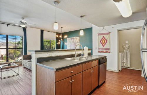 Stylish 4BR with Smart TV and Free Garage Parking - Foto 10