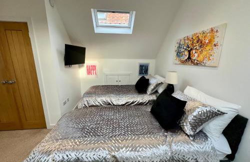 Glastonbury Sacred Vault, 1 Bedroom, Split-Level - Photo 10