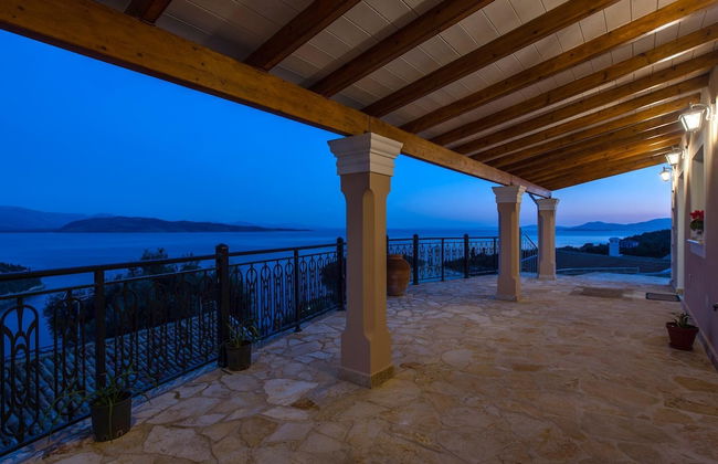 Villa Frosso Large Private Pool Walk to Beach Sea Views A C Wifi Car Not Required - 556 - Foto 6