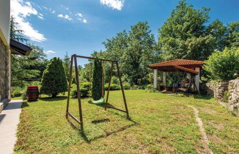 4 Bedroom Gorgeous Home In Jurdani - Photo 6