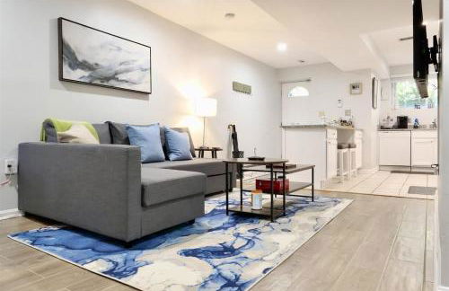 Trendy Apt in Bloomingdale - Parking - Foto 5