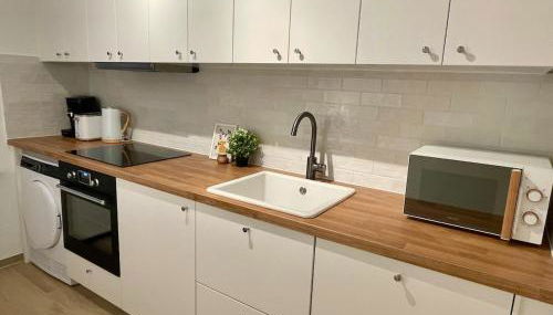 Westflügel Apartment mit Parkplatz und zentraler Lage - Foto 3