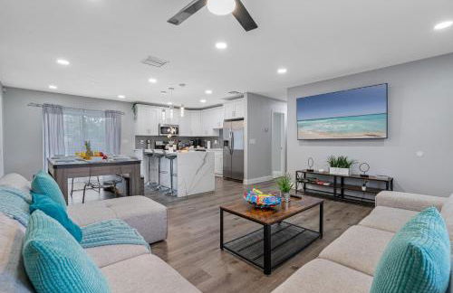 Breathtaking & Renovated Tampa Heated Pool House - Foto 8