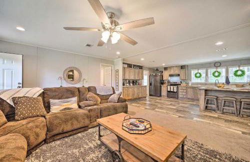 Updated Tuskahoma Cabin with Fire Pit and Deck! - Foto 4