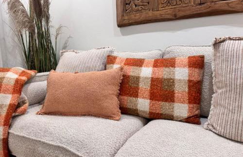 Hidden Gem GRAN TEATRO FALLA SUITES by ApartmentsinCadiz - Photo 15