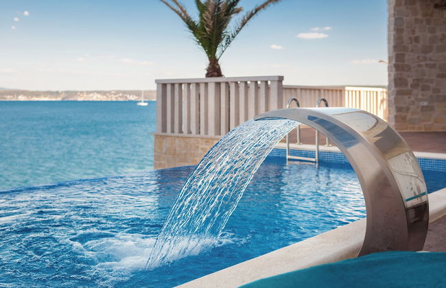 Luxury at Villa Cama - Your Dream Vacation Rental! - Foto 25