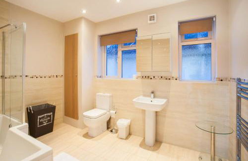 Luxury 2 Bedroom Apartment in Peaceful Location - Foto 10