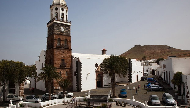 Un día por el norte de Lanzarote: Fundación César Manrique, Cueva de los Verdes y Jardín de Cactus - Foto 3