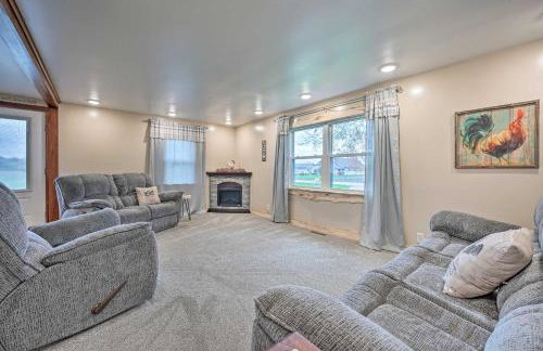 Rise and Shine Farm in Goshen with BBQ and Fire Pit! - Foto 3