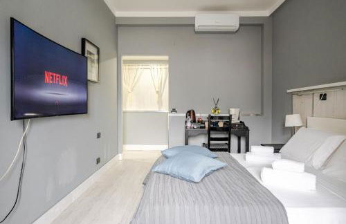 3 Suite in Centro Città con Vista Mare, Doccia Cromoterapia & Netflix Gratuito - Foto 36