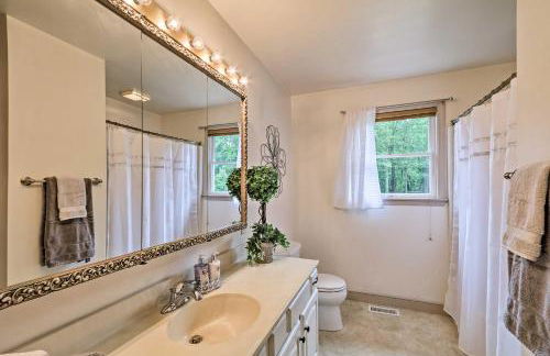 Family Home with WiFi, 14 Mi to Dutch Wonderland! - Foto 12