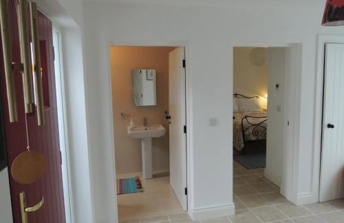 Sally's Garden - Photo 5