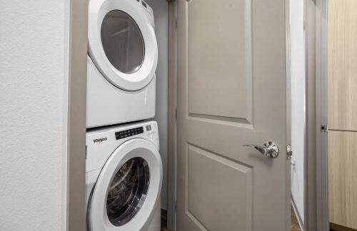 New 5 Star Home with Pool & Heated Spa-Mins to Tradition Sq- Cleveland Clinic Tradition- HCA Hospital - Foto 11