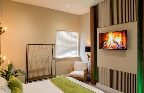 The Jungle! House with Hot Tub. - Foto 12