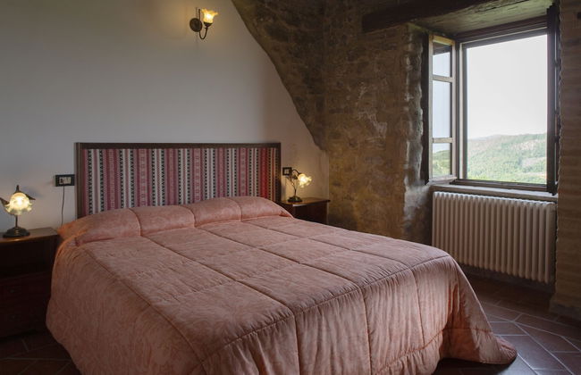 Castello di Cisterna - Foto 15