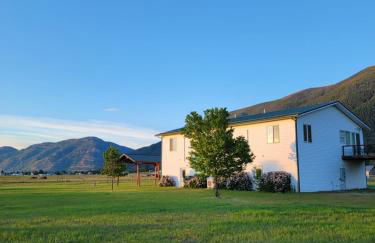 GNP Columbia Mountain Chalet - Heavens Peak - Foto 1