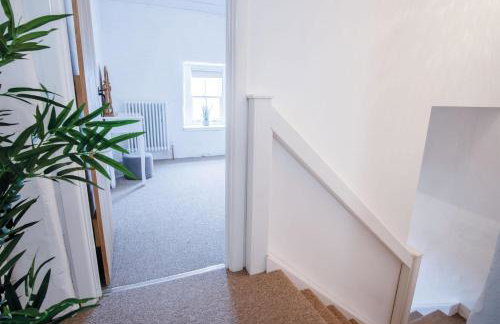 Yellow Cottage - 2 Bedroom Cottage - Dale - Foto 71