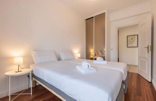 Sunny 2 BDR Apartment by LovelyStay - Foto 20