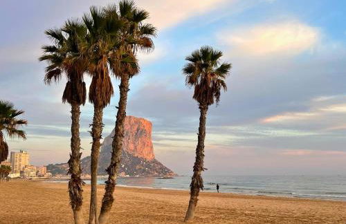 Modern 3-Bedroom with Padel and Pool Access - Photo 20