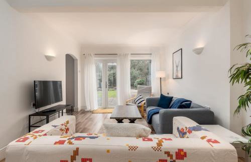 Family Friendly 3 Bed Home In Pinner Pets Welcome - Pass the Keys - Foto 3