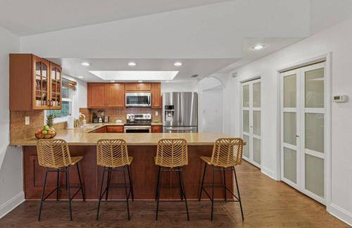 Backyard Games, Fire Pit, Heated Pool, Near Beach - Foto 14