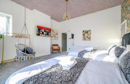 Spacious 6 Bedroom Escape with Hot Tub, Games Room & Karaoke in Yorkshire - Foto 23