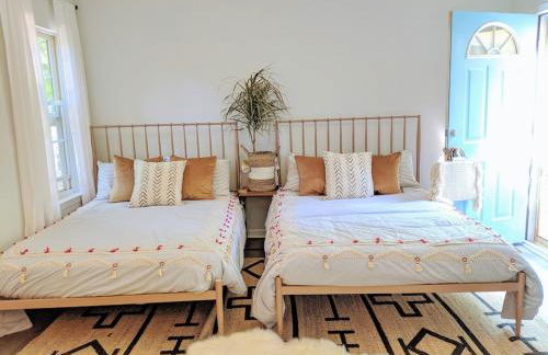 RARE Downtown Matthews walk 2 shops restauraunts hike CLT 2 Bedroom not 3br - Foto 32