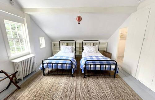 Historic Estate - 5 min to Mohawk Mt Ski Resort - Foto 13