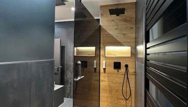 Stilvolle und moderne Wohnung - Foto 4