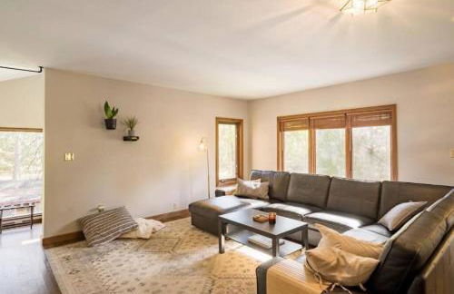 Stunning Home Away From Home in New Albany, Ohio, For Restful Escapes to Nature - Foto 20