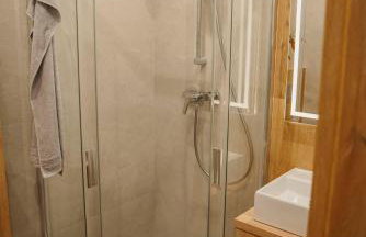 Dom na Zadzielu - domek z balią nad Jeziorem Żywieckim - Foto 24