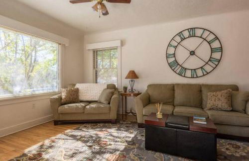 Colonial Cottage Getaway - Foto 2