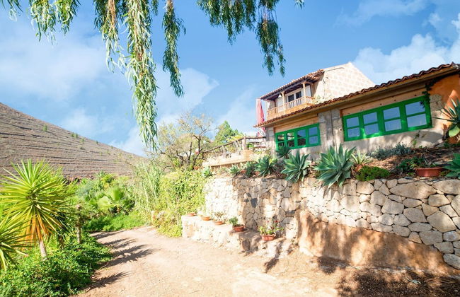 Appealing Holiday Home in La Escalona With Mountain Views - Photo 32