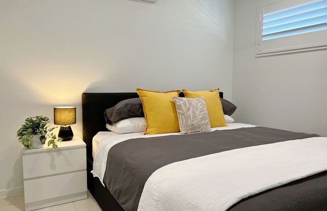 One on Harris Apartments - Photo 5