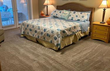 Unique 3BR, 1 of 5 Condos w/Huge Poolside Patio, Steps to Beach & Pier, Gated - Foto 29