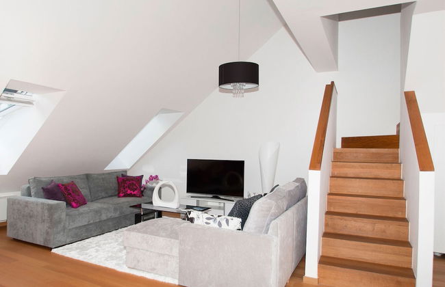 VIP Apartment - Photo 14