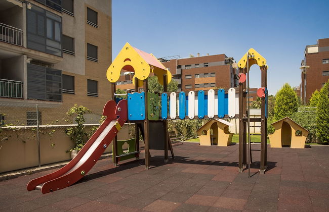 EnjoyGranada LUJO Piscina y Parking - Foto 33