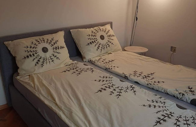 Stunning Color 1-bed Apartment in Skopje - Photo 4