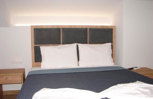 FOUR REASONS - Foto 71