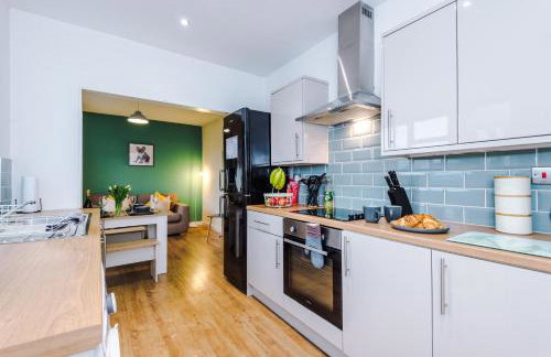 3BR Home Sleeps 6 Perfect for Short and Long Term Stays - Foto 14