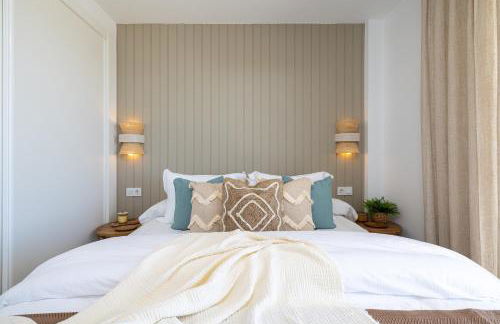 Luxury Penthouse Duplex ONE80 by AORA STAY - Photo 10