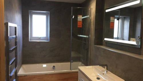 Relax in style at my stunning Holywell Beach home - Foto 4