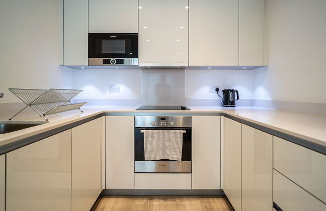 Luxury 2-bed Croydon Apartment Near Gatwick - Photo 13