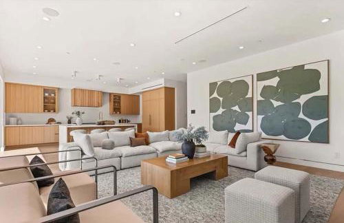 Stunning 5BR in Studio City W. Pool, and Jacuzzi - Foto 16