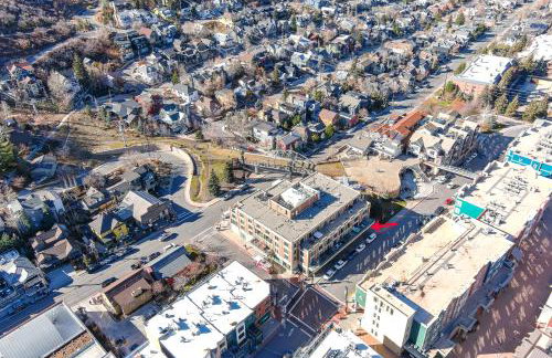 Ski in Ski out Main Street Balcony Hot Tub - Photo 45