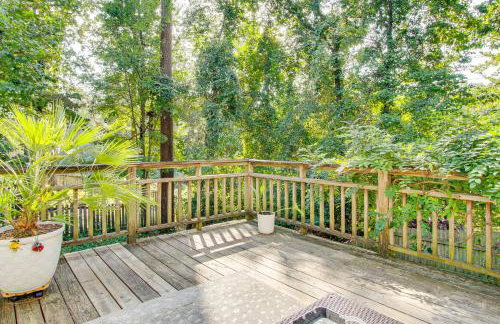 3 Mi to Marina: Quiet Getaway w/ Deck in Lexington - Foto 2