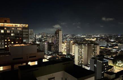 Studio moderno e completo com ótima localização - Foto 14